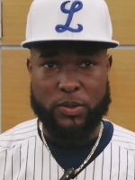 Cristian Javier visita al Licey; habla de su recuperación