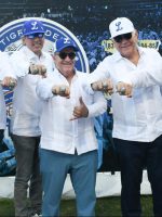 Licey hace entrega de anillos de bicampeones