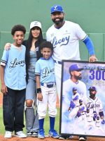 Licey honra a César Valdez por sus 300 ponches